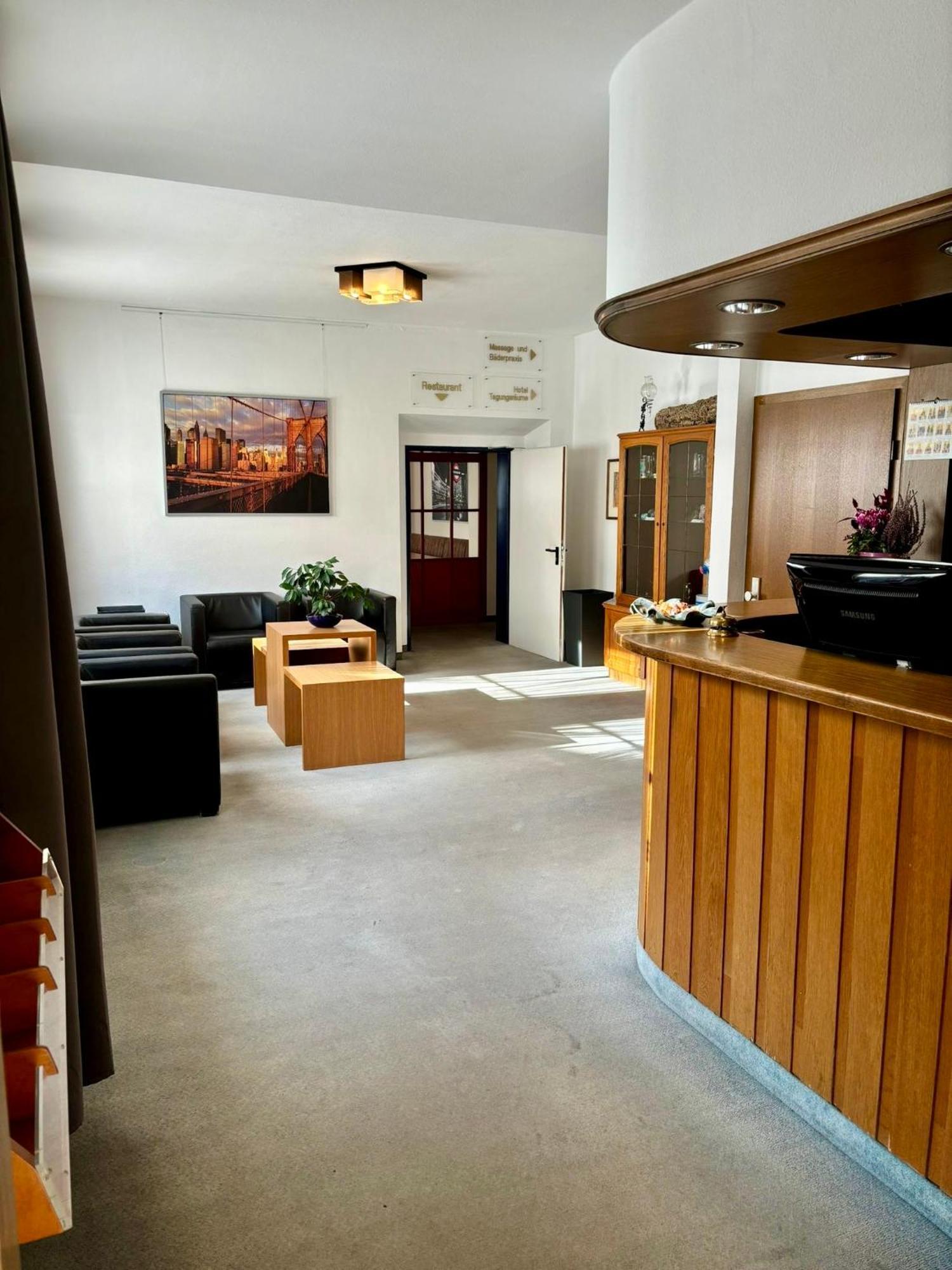 Adamidis Hotel Altenmedingen Екстер'єр фото