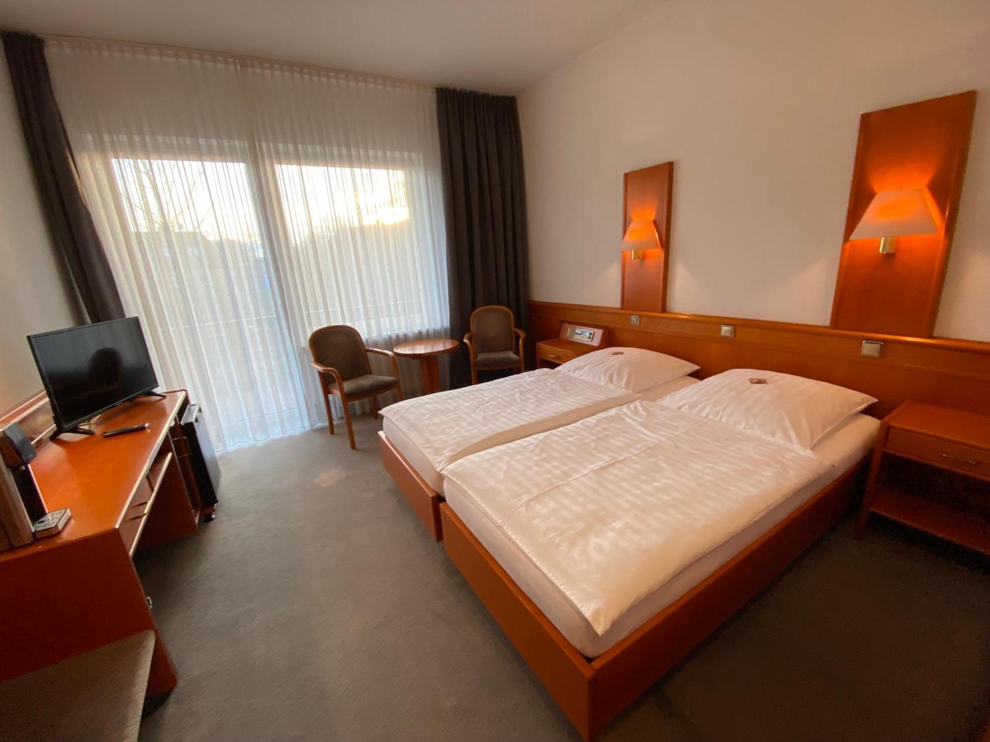 Adamidis Hotel Altenmedingen Екстер'єр фото