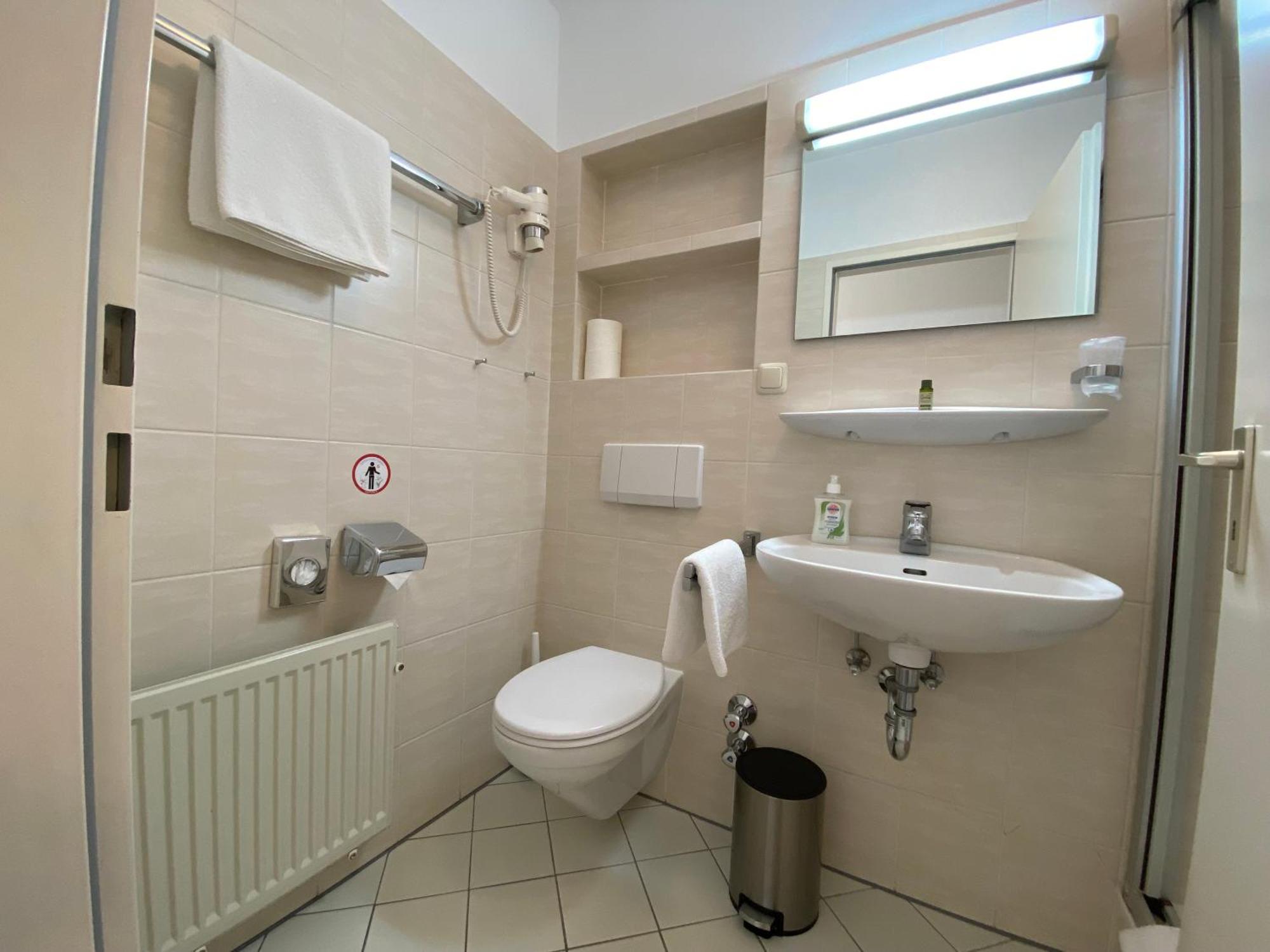 Adamidis Hotel Altenmedingen Екстер'єр фото